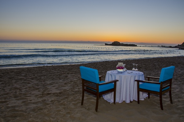 Romantic Dinner at Edde Sands
